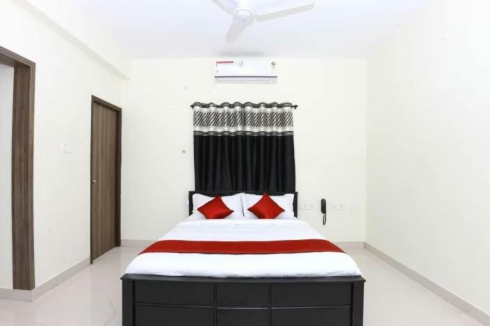 The Posh Residency, Ecr Bed & Breakfast Chennai Exterior photo